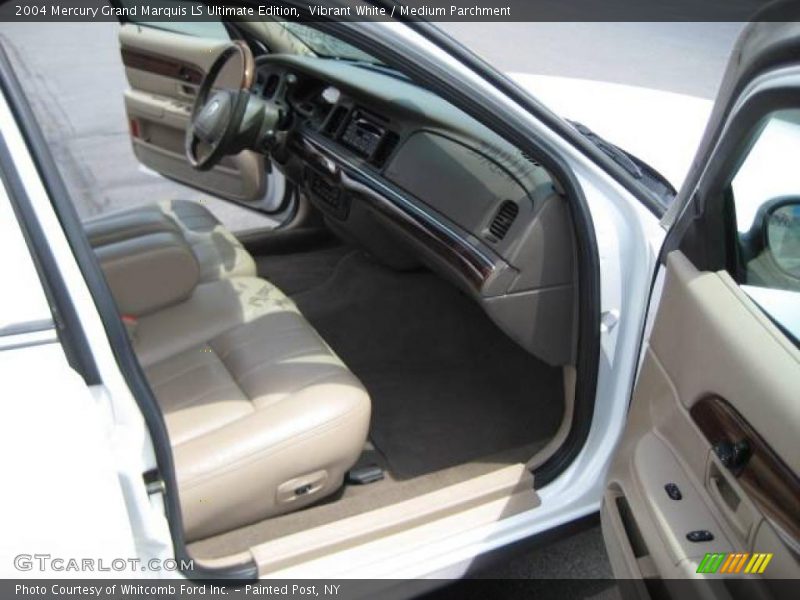 Vibrant White / Medium Parchment 2004 Mercury Grand Marquis LS Ultimate Edition