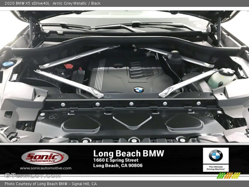 Arctic Grey Metallic / Black 2020 BMW X5 sDrive40i