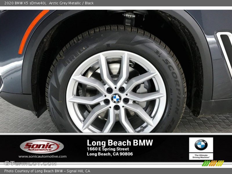 Arctic Grey Metallic / Black 2020 BMW X5 sDrive40i