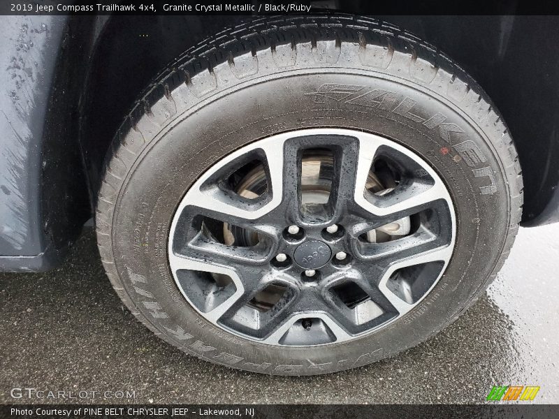 Granite Crystal Metallic / Black/Ruby 2019 Jeep Compass Trailhawk 4x4