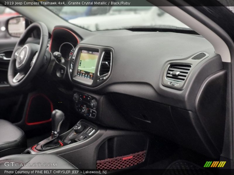 Granite Crystal Metallic / Black/Ruby 2019 Jeep Compass Trailhawk 4x4