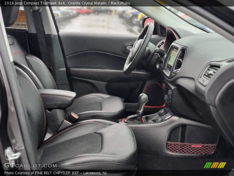 Granite Crystal Metallic / Black/Ruby 2019 Jeep Compass Trailhawk 4x4