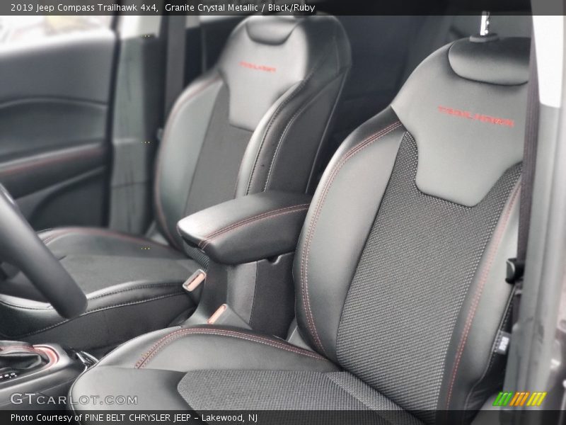 Granite Crystal Metallic / Black/Ruby 2019 Jeep Compass Trailhawk 4x4