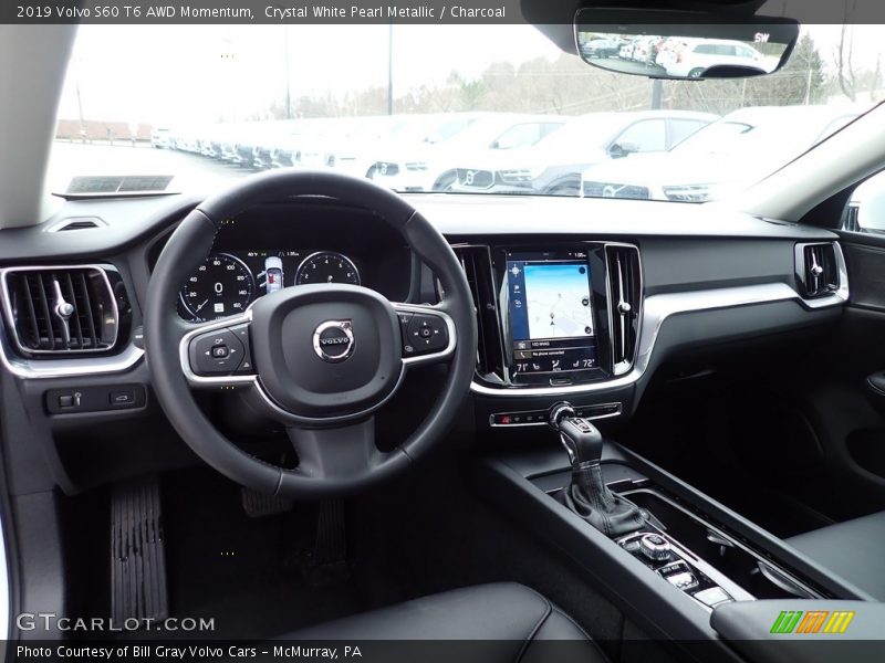 Front Seat of 2019 S60 T6 AWD Momentum