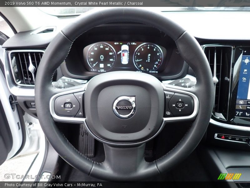  2019 S60 T6 AWD Momentum Steering Wheel