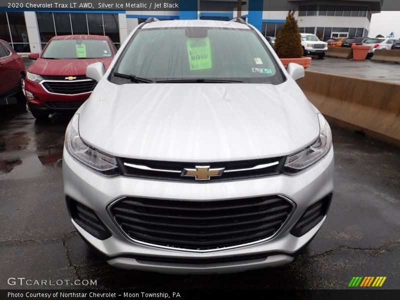 Silver Ice Metallic / Jet Black 2020 Chevrolet Trax LT AWD