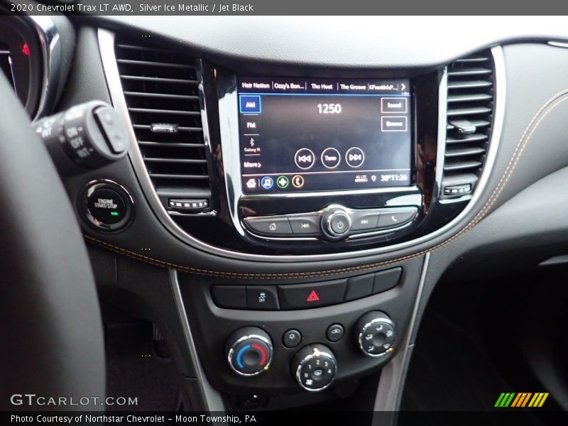 Silver Ice Metallic / Jet Black 2020 Chevrolet Trax LT AWD