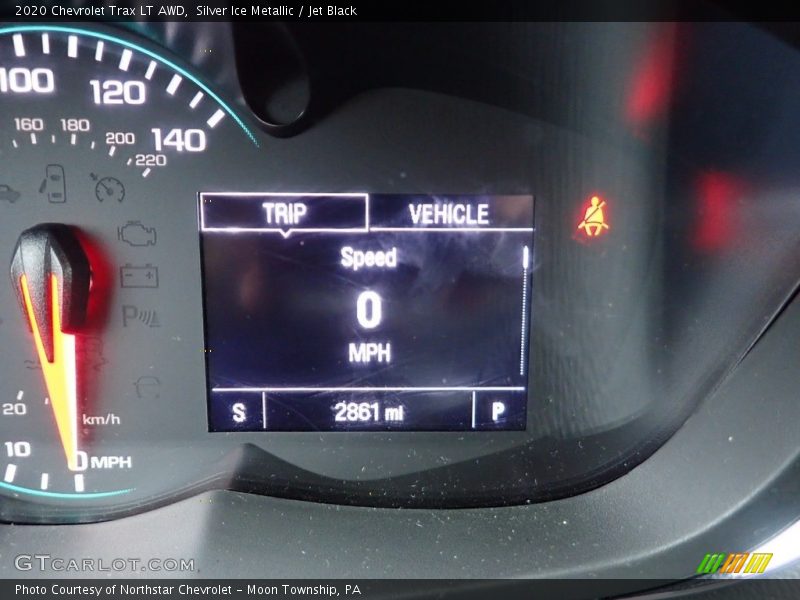 Silver Ice Metallic / Jet Black 2020 Chevrolet Trax LT AWD
