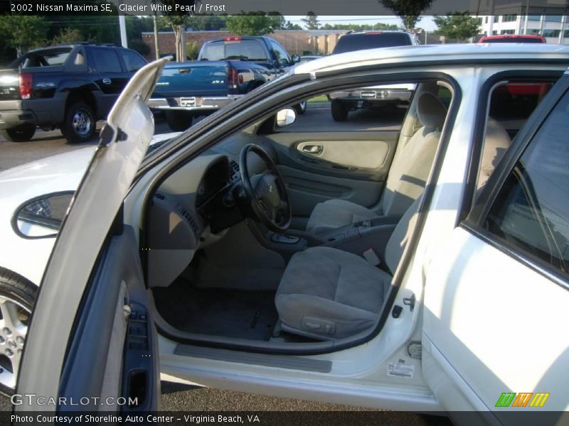 Glacier White Pearl / Frost 2002 Nissan Maxima SE