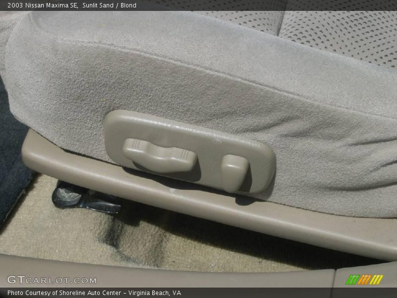 Sunlit Sand / Blond 2003 Nissan Maxima SE