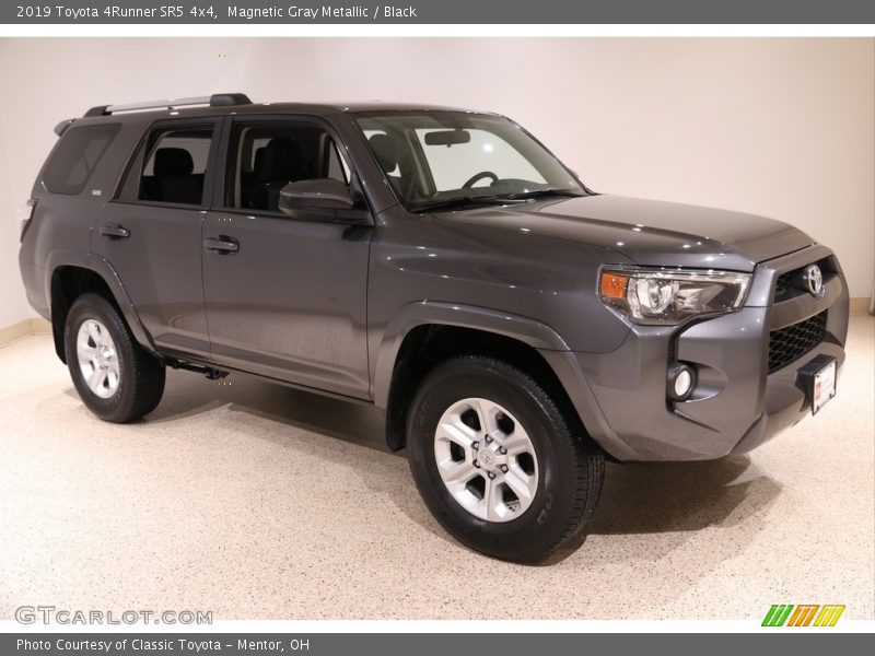 Magnetic Gray Metallic / Black 2019 Toyota 4Runner SR5 4x4