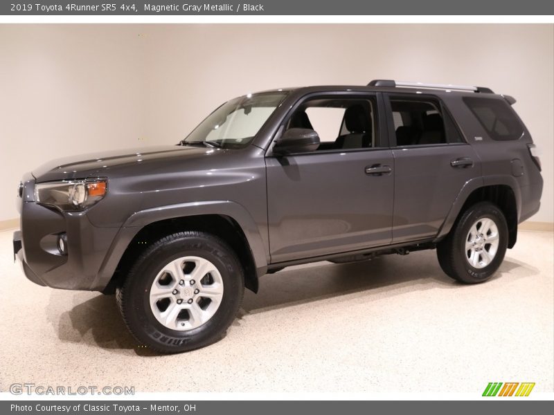 Magnetic Gray Metallic / Black 2019 Toyota 4Runner SR5 4x4