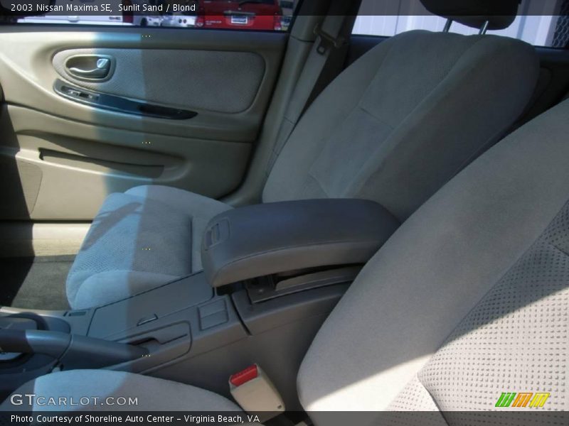 Sunlit Sand / Blond 2003 Nissan Maxima SE