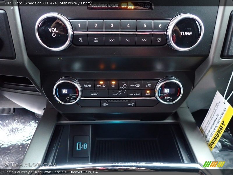 Star White / Ebony 2020 Ford Expedition XLT 4x4