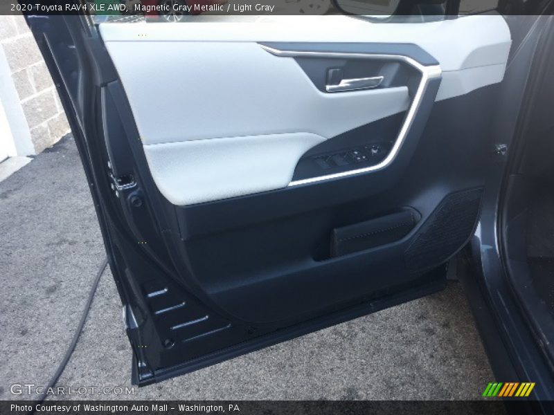 Magnetic Gray Metallic / Light Gray 2020 Toyota RAV4 XLE AWD