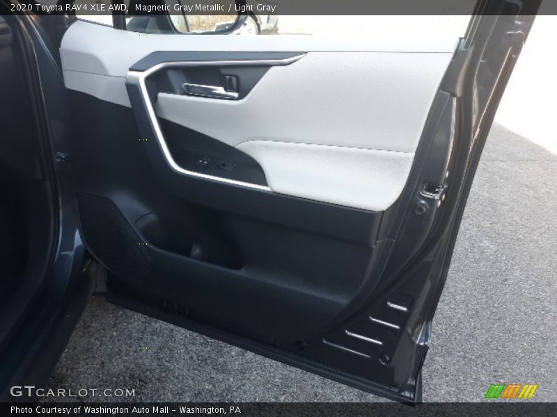 Magnetic Gray Metallic / Light Gray 2020 Toyota RAV4 XLE AWD