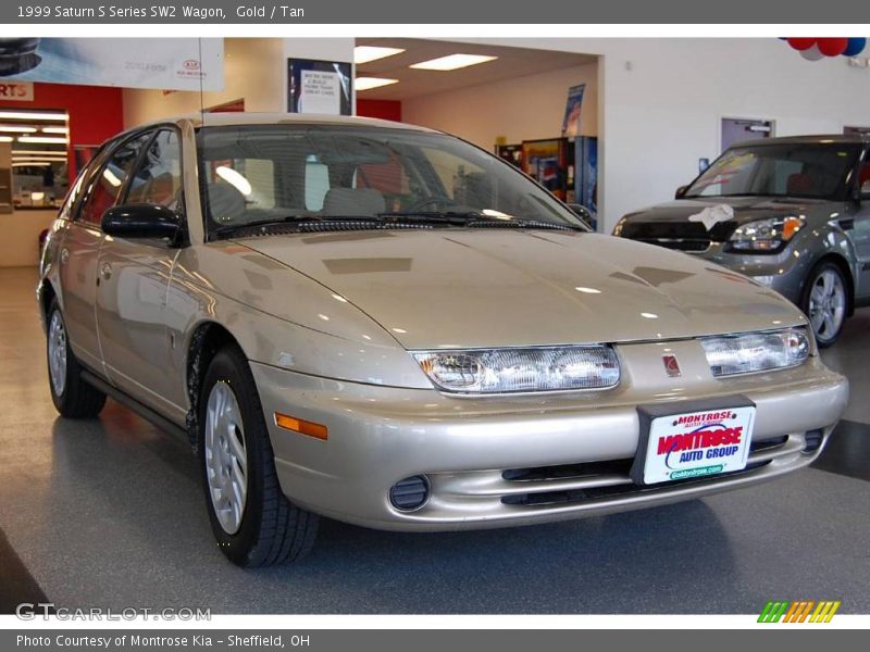 Gold / Tan 1999 Saturn S Series SW2 Wagon