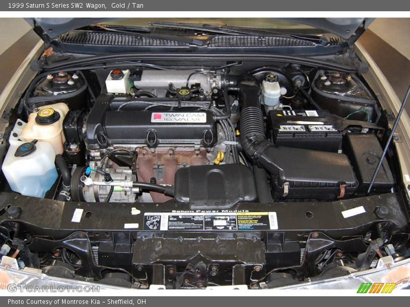 Gold / Tan 1999 Saturn S Series SW2 Wagon