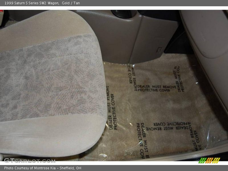 Gold / Tan 1999 Saturn S Series SW2 Wagon
