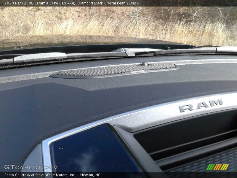 Diamond Black Crystal Pearl / Black 2020 Ram 2500 Laramie Crew Cab 4x4
