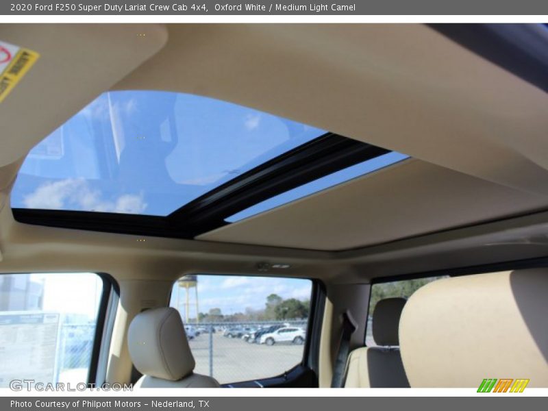 Oxford White / Medium Light Camel 2020 Ford F250 Super Duty Lariat Crew Cab 4x4