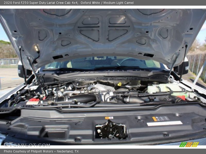 Oxford White / Medium Light Camel 2020 Ford F250 Super Duty Lariat Crew Cab 4x4