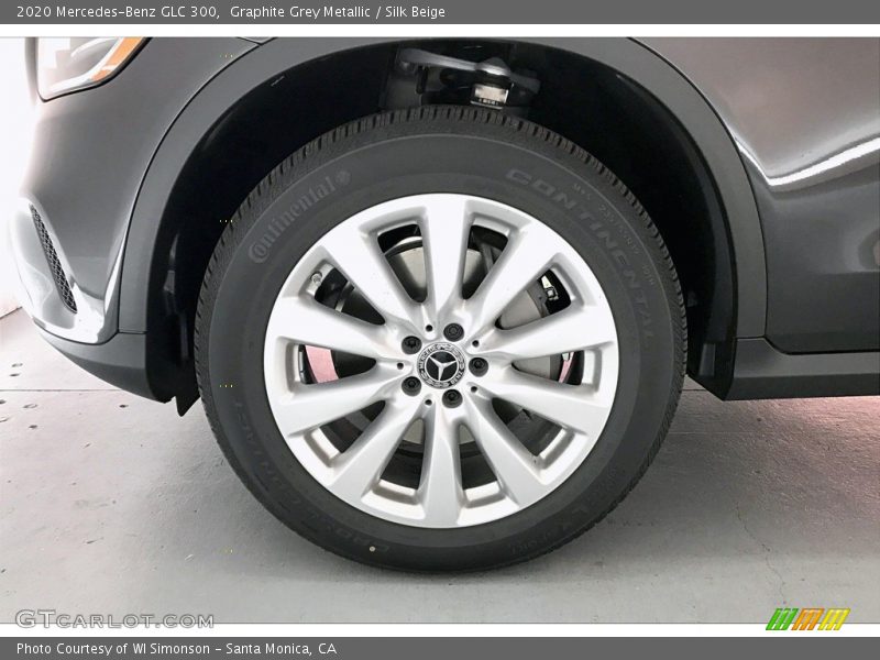 Graphite Grey Metallic / Silk Beige 2020 Mercedes-Benz GLC 300