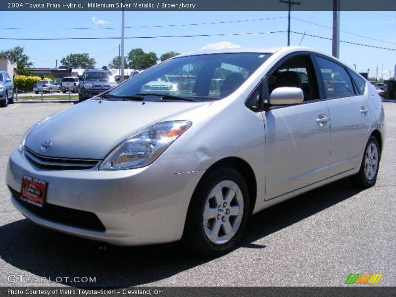 Millenium Silver Metallic / Brown/Ivory 2004 Toyota Prius Hybrid