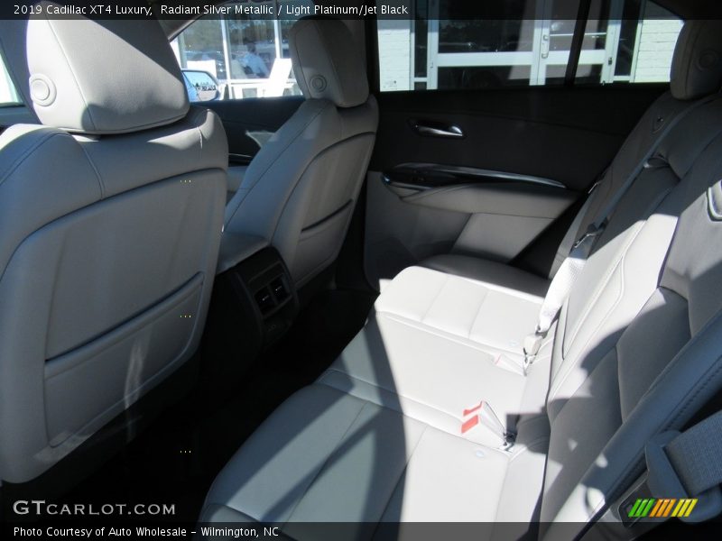 Radiant Silver Metallic / Light Platinum/Jet Black 2019 Cadillac XT4 Luxury