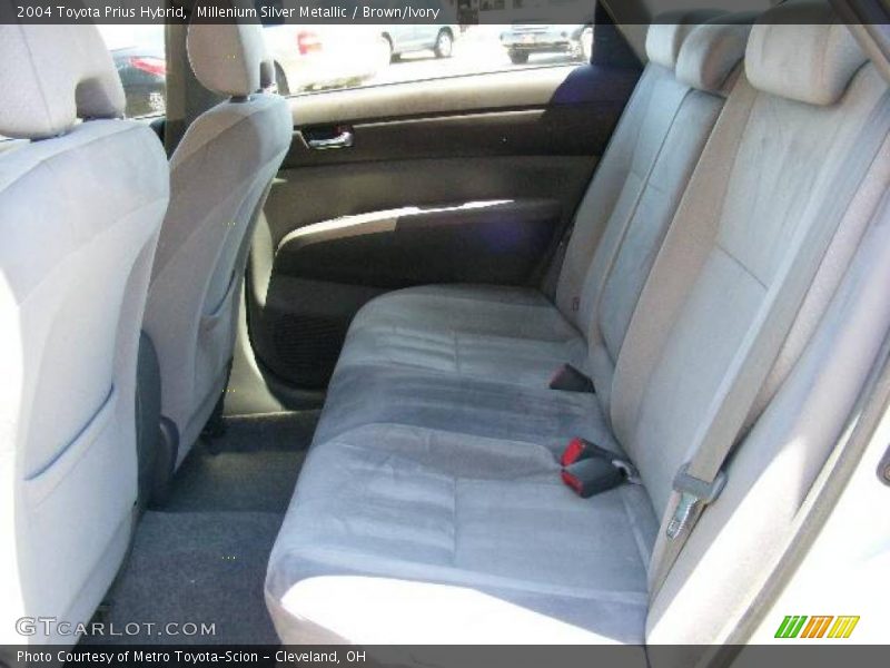 Millenium Silver Metallic / Brown/Ivory 2004 Toyota Prius Hybrid
