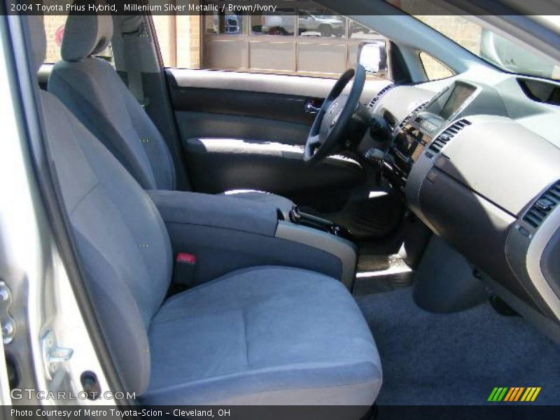 Millenium Silver Metallic / Brown/Ivory 2004 Toyota Prius Hybrid