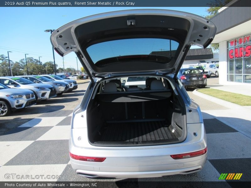 Florett Silver Metallic / Rock Gray 2019 Audi Q5 Premium Plus quattro