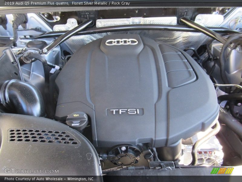 Florett Silver Metallic / Rock Gray 2019 Audi Q5 Premium Plus quattro