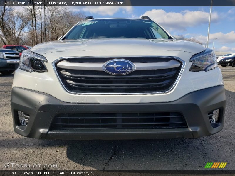 Crystal White Pearl / Slate Black 2020 Subaru Outback 2.5i Premium
