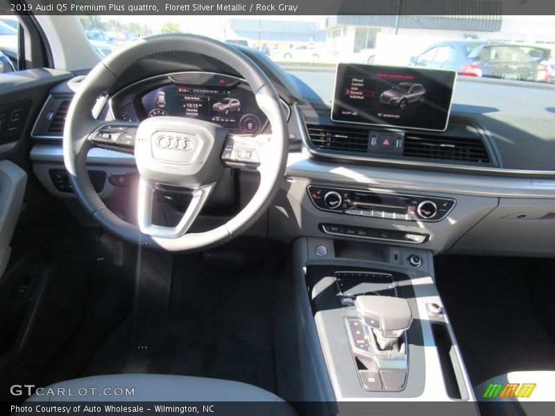 Florett Silver Metallic / Rock Gray 2019 Audi Q5 Premium Plus quattro