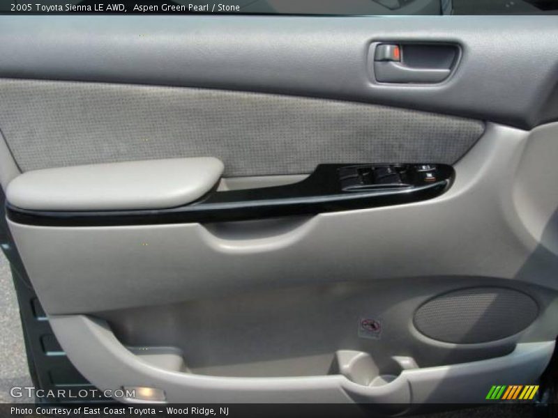 Aspen Green Pearl / Stone 2005 Toyota Sienna LE AWD