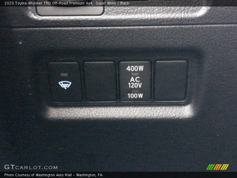 Super White / Black 2020 Toyota 4Runner TRD Off-Road Premium 4x4