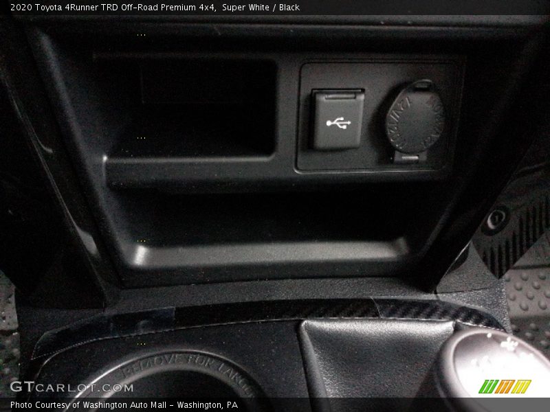 Super White / Black 2020 Toyota 4Runner TRD Off-Road Premium 4x4