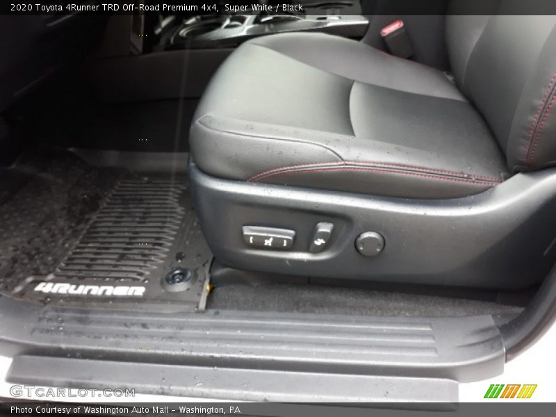 Super White / Black 2020 Toyota 4Runner TRD Off-Road Premium 4x4