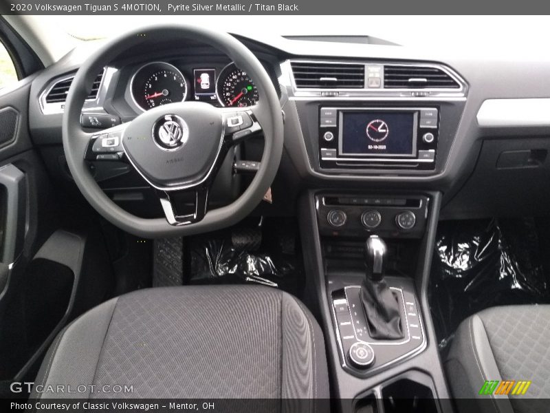 Front Seat of 2020 Tiguan S 4MOTION