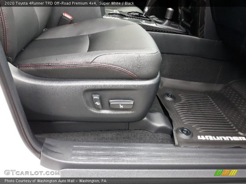 Super White / Black 2020 Toyota 4Runner TRD Off-Road Premium 4x4