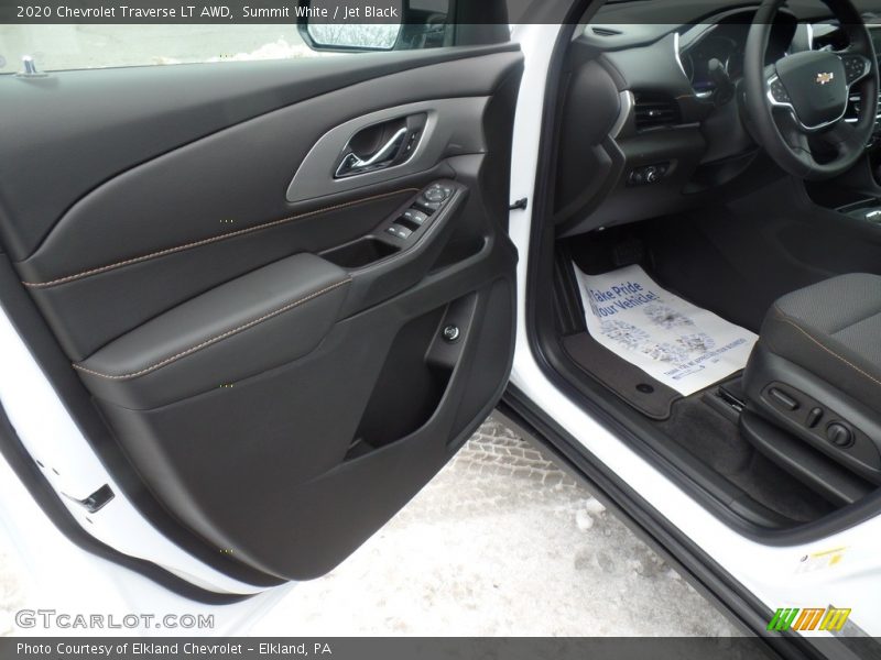 Summit White / Jet Black 2020 Chevrolet Traverse LT AWD