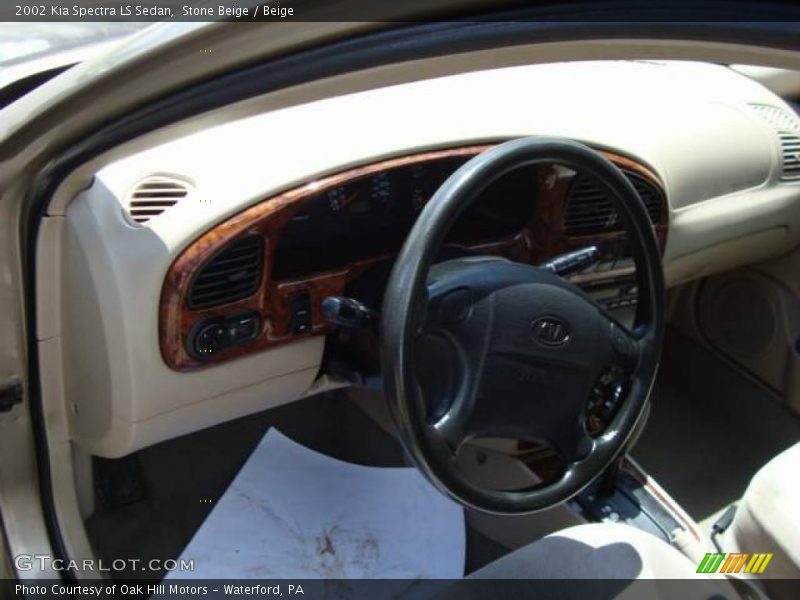 Stone Beige / Beige 2002 Kia Spectra LS Sedan