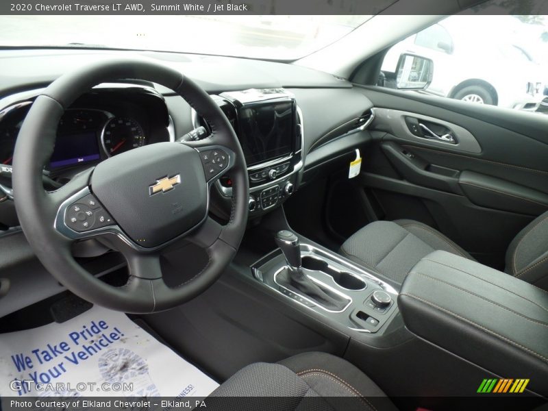 Summit White / Jet Black 2020 Chevrolet Traverse LT AWD