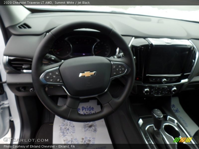 Summit White / Jet Black 2020 Chevrolet Traverse LT AWD