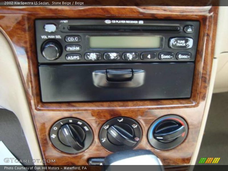 Stone Beige / Beige 2002 Kia Spectra LS Sedan