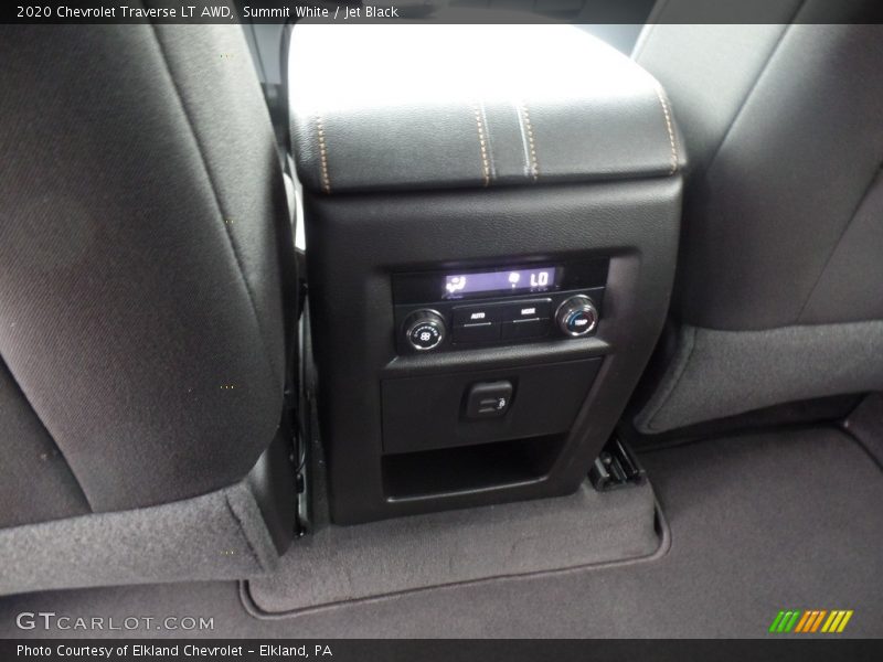Summit White / Jet Black 2020 Chevrolet Traverse LT AWD
