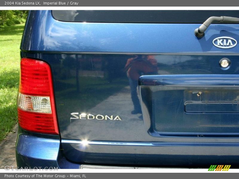 Imperial Blue / Gray 2004 Kia Sedona LX