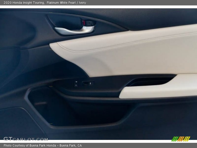 Platinum White Pearl / Ivory 2020 Honda Insight Touring