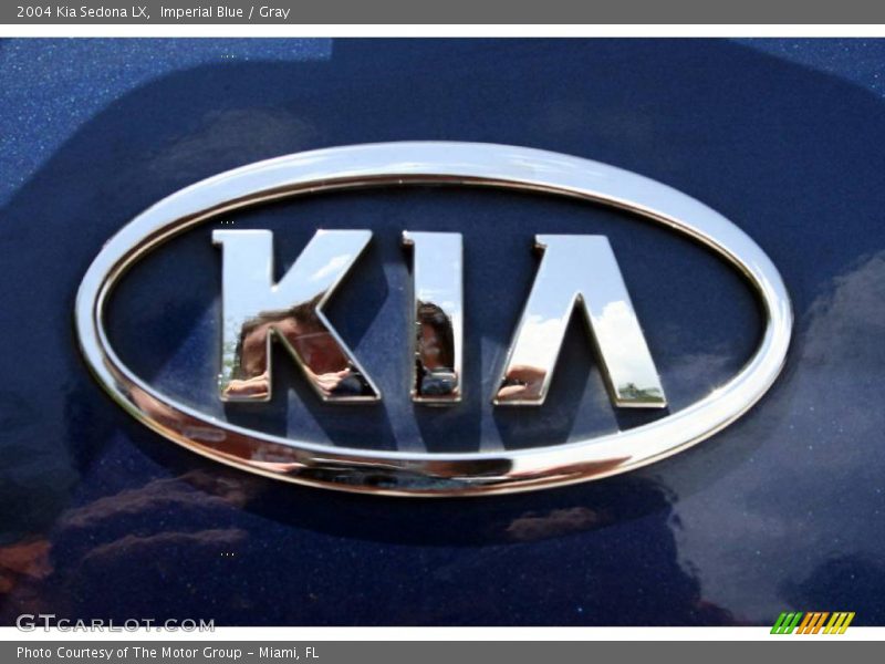 Imperial Blue / Gray 2004 Kia Sedona LX